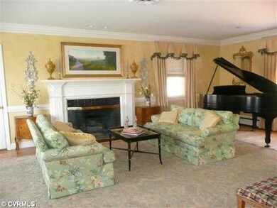 Living Room - Formal Living Room - you can enterta