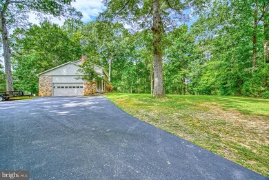 8119 Blandsford Dr, Manassas, VA 20111 - photo 4
