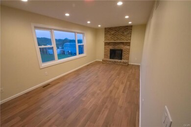 5613 Heather Ln, Laurys Station, PA 18059 - photo 7