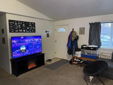 3210 SW Reindeer Ave, Redmond, OR 97756 - photo 6