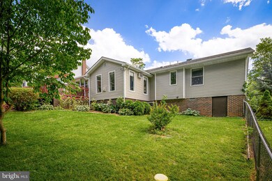 455 E Fairchild Dr, Strasburg, VA 22657 - photo 4