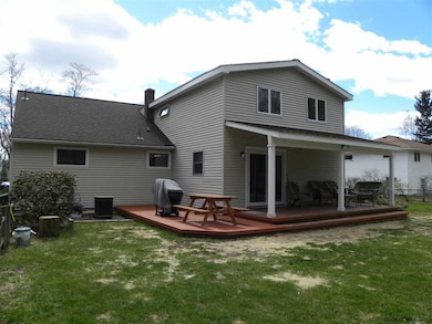 51 Northgate Dr, Albany, NY 12203 - photo 2