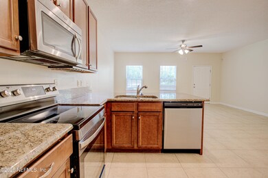 417 Oasis Ln unit 3B, Orange Park, FL 32073 - photo 4