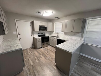 112 Patrick St, Prattville, AL 36067 - photo 5