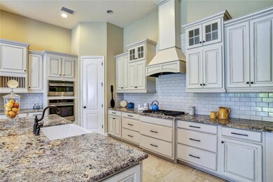 15505 Mossy Ridge Ln, Lithia, FL 33547 - photo 5