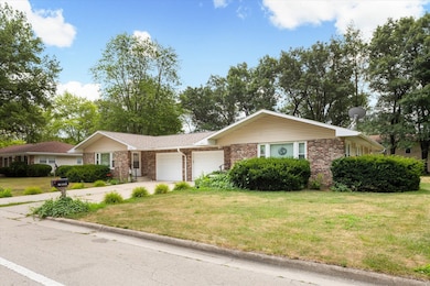 1009-1011 Dupont Ave, Morris, IL 60450 - photo 2