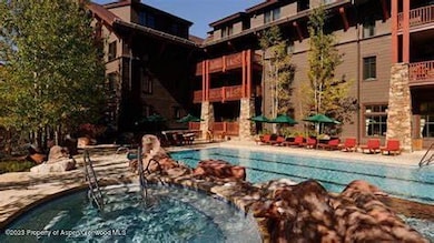 75 Prospector Rd unit 8406-10, Aspen, CO 81611 - photo 3