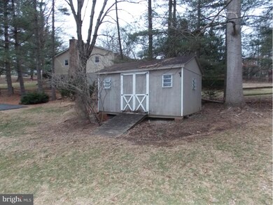 6229 Oak Hill Dr, Sykesville, MD 21784 - photo 4