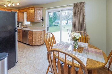 10607 Schuur St, Portage, MI 49024 - photo 7