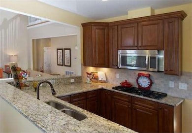 65 Skyline Dr unit 13, Acton, MA 01720 - photo 6