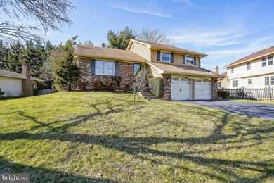 3202 Ravenscraig Ct, Herndon, VA 20171 - photo 3