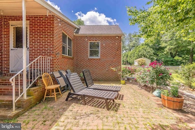 131 Lester Ave, Reading, PA 19607 - photo 5