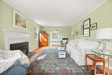 114 Cliff Rd, Milton, MA 02186 - photo 2