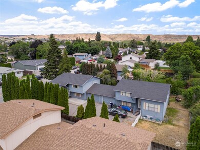 618 12th St NE, East Wenatchee, WA 98802 - photo 4