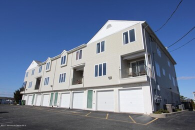 200 south Concorse04
