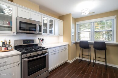 80 Taconic Ave unit 8, Great Barrington, MA 01230 - photo 5