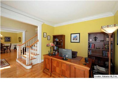 Study has crown molding , hardwood floors, Could b