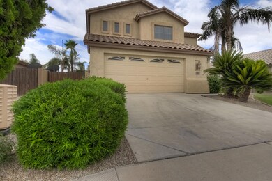 363 W Raven Dr-3