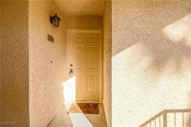 7135 S Durango Dr unit 306, Las Vegas, NV 89113 - photo 4
