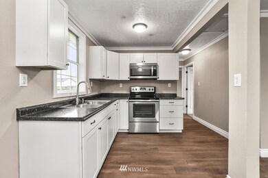 330 Cypress St, Longview, WA 98632 - photo 5