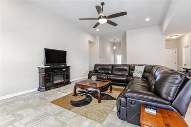 5049 Park Shore Dr, Marrero, LA 70072 - photo 4
