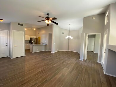 582 N Amber Ct, Chandler, AZ 85225 - photo 6