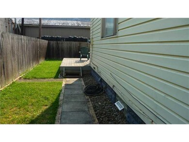 Other. side view of yard