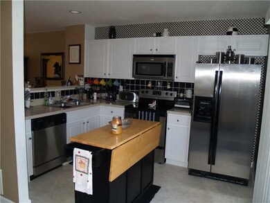 6552 Crab Apple Dr, Canal Winchester, OH 43110 - photo 3