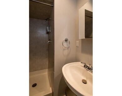 218 Washington St unit 2, Marblehead, MA 01945 - photo 7