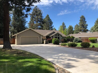 21125 Wilderness Way, Bend, OR 97702 - photo 2