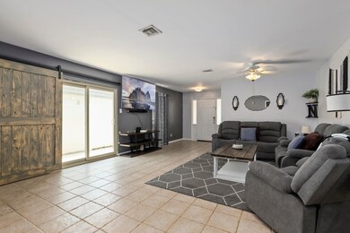 2207 Dowling Dr, Richmond, TX 77469 - photo 5