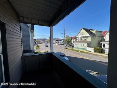 610 Moosic St, Scranton, PA 18505 - photo 7