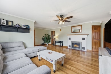 118 Willimansett St, South Hadley, MA 01075 - photo 4