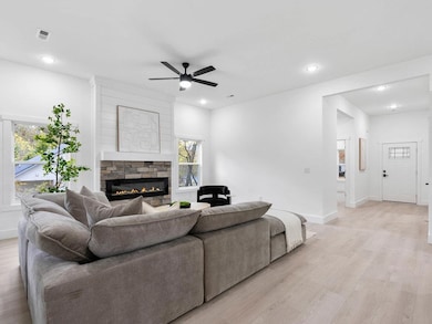 125 Bell Ave, Inman, SC 29349 - photo 6