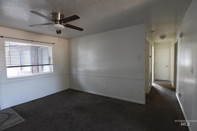 264 N 3rd E, Rexburg, ID 83440 - photo 4