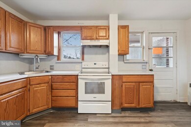 2721 Cowpath Rd, Hatfield, PA 19440 - photo 3