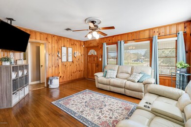 1109 Louisiana 93-5