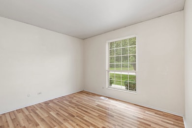 60 Bright Oaks Cir unit 1, Cary, IL 60013 - photo 5