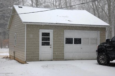 213 Dorothy Dr, Cresco, PA 18326 - photo 4