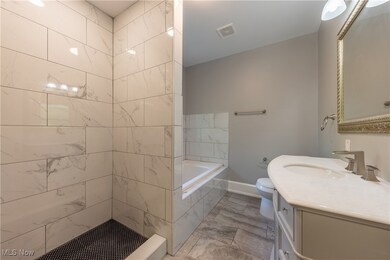 1640 Compton Rd, Cleveland, OH 44118 - photo 4