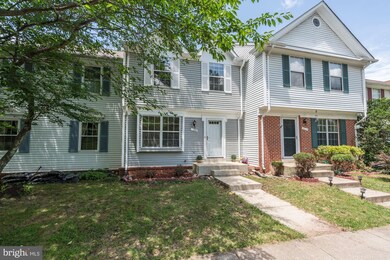 310 Felsted Ct, Sterling, VA 20165 - photo 7