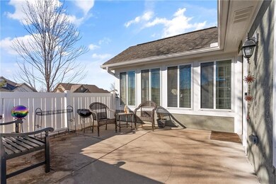 7127 Meadowsweet Ln, Shawnee, KS 66227 - photo 3