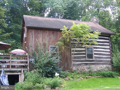 6902 Corning Rd, Zionsville, PA 18092 - photo 5