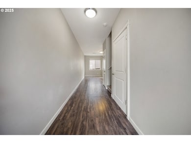 230 N 43rd Place, Ridgefield, WA 98642 - photo 4