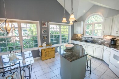 909 Grand View Ln unit 909, Aurora, OH 44202 - photo 3