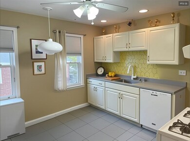 35 Hilton St unit 35, Arlington, MA 02474 - photo 3