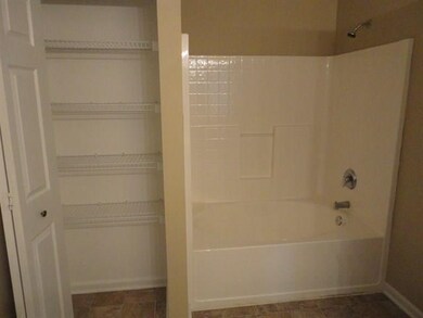 499 Pitch Pine Dr, Whiteland, IN 46184 - photo 5