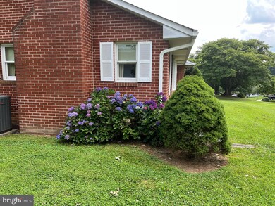 1107 Peachtree Rd, Fallston, MD 21047 - photo 4