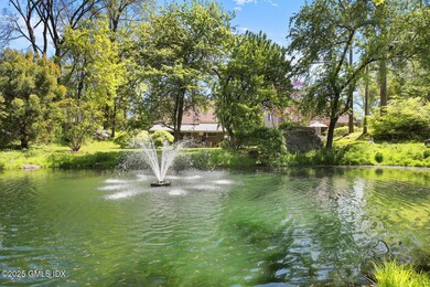 415 W Lyon Farm Dr unit 415, Greenwich, CT 06831 - photo 6