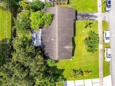 9710 SW 74th St, Miami, FL 33173 - photo 3